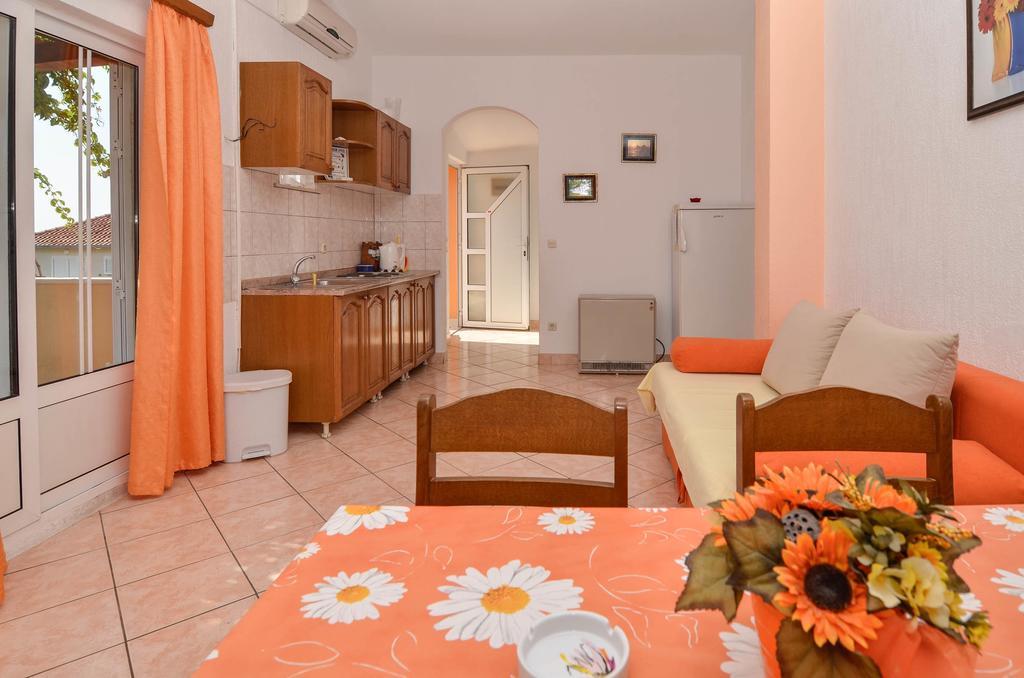 Apartments Karla Orebić Zimmer foto
