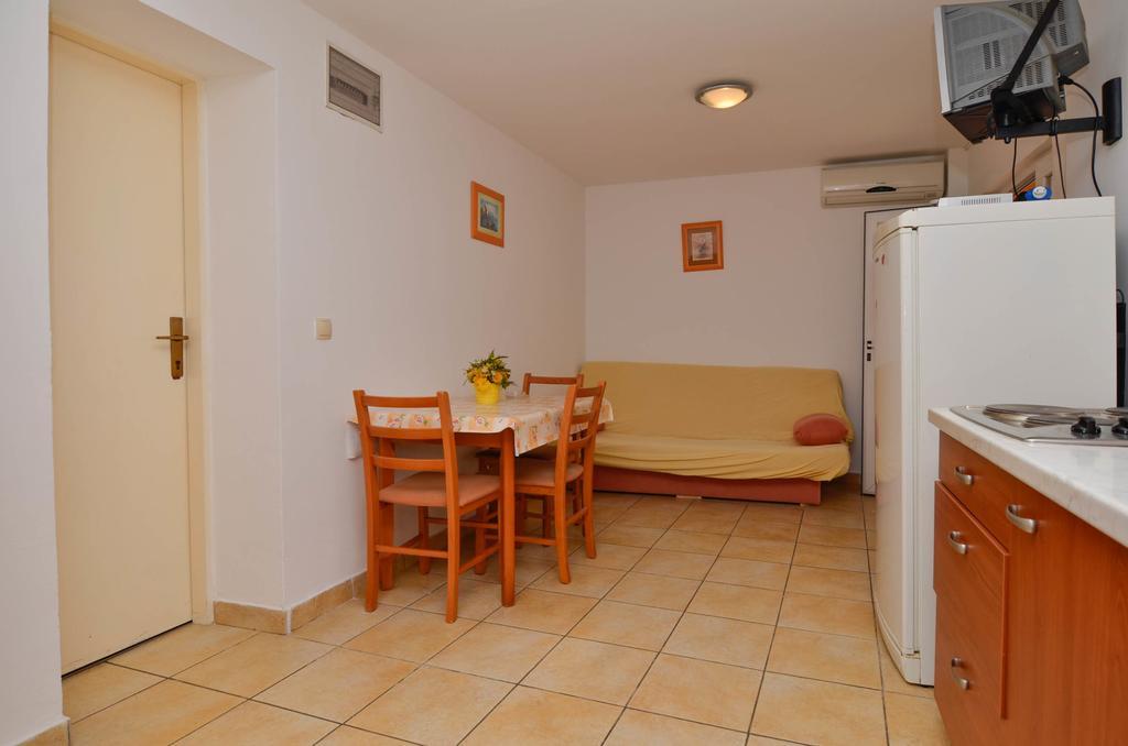 Apartments Karla Orebić Zimmer foto